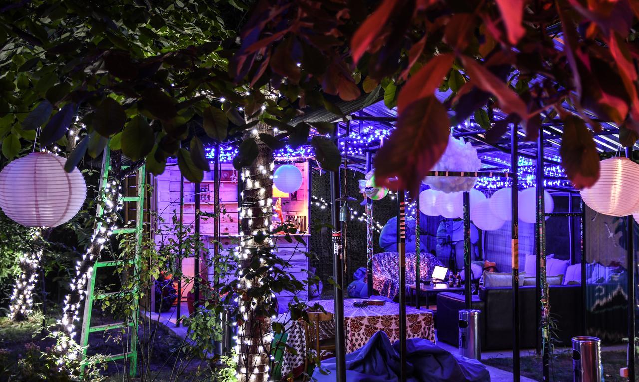 Zgarbi Hostel Tbilisi Exteriör bild