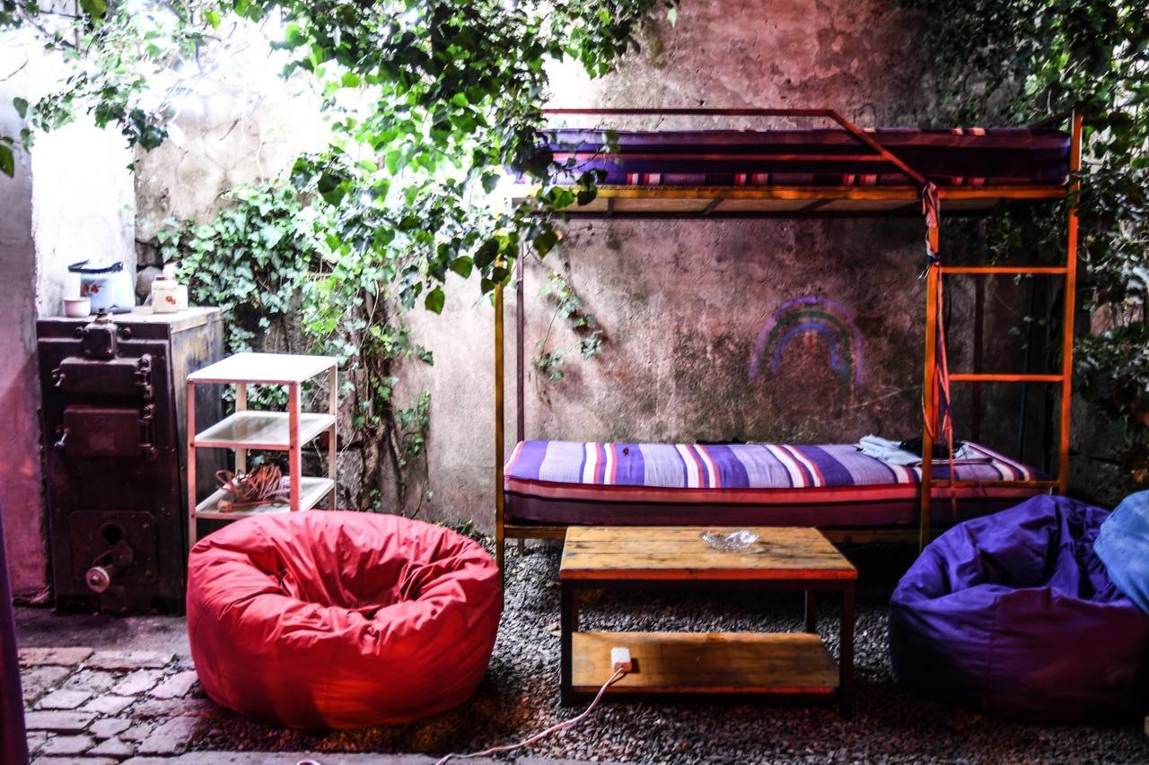 Zgarbi Hostel Tbilisi Exteriör bild
