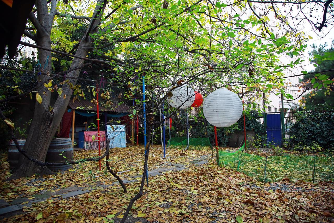 Zgarbi Hostel Tbilisi Exteriör bild
