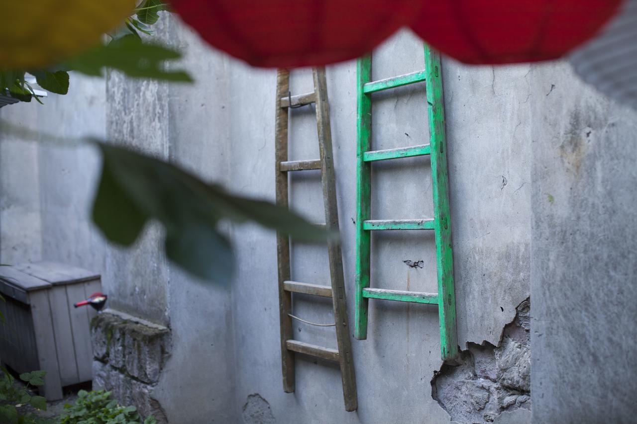 Zgarbi Hostel Tbilisi Exteriör bild